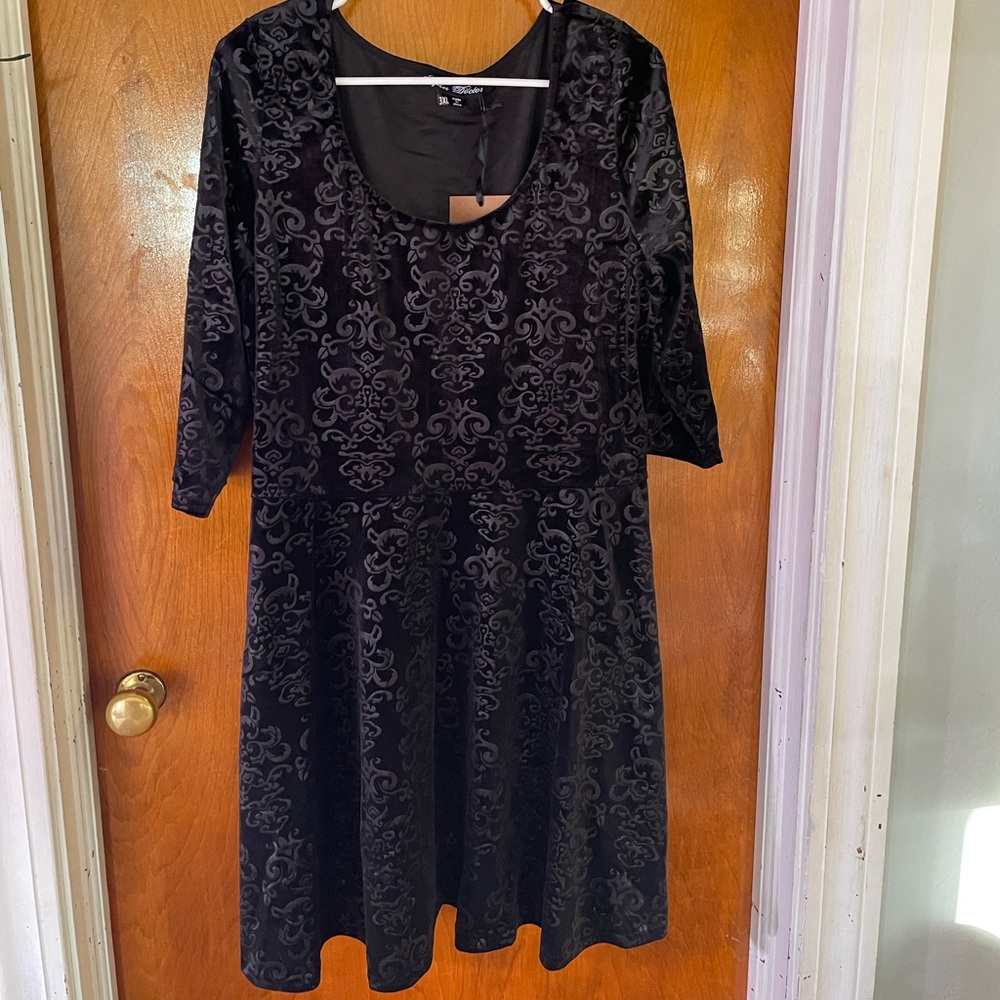 ⭐️Closeout Price⭐️ Velvet Dress